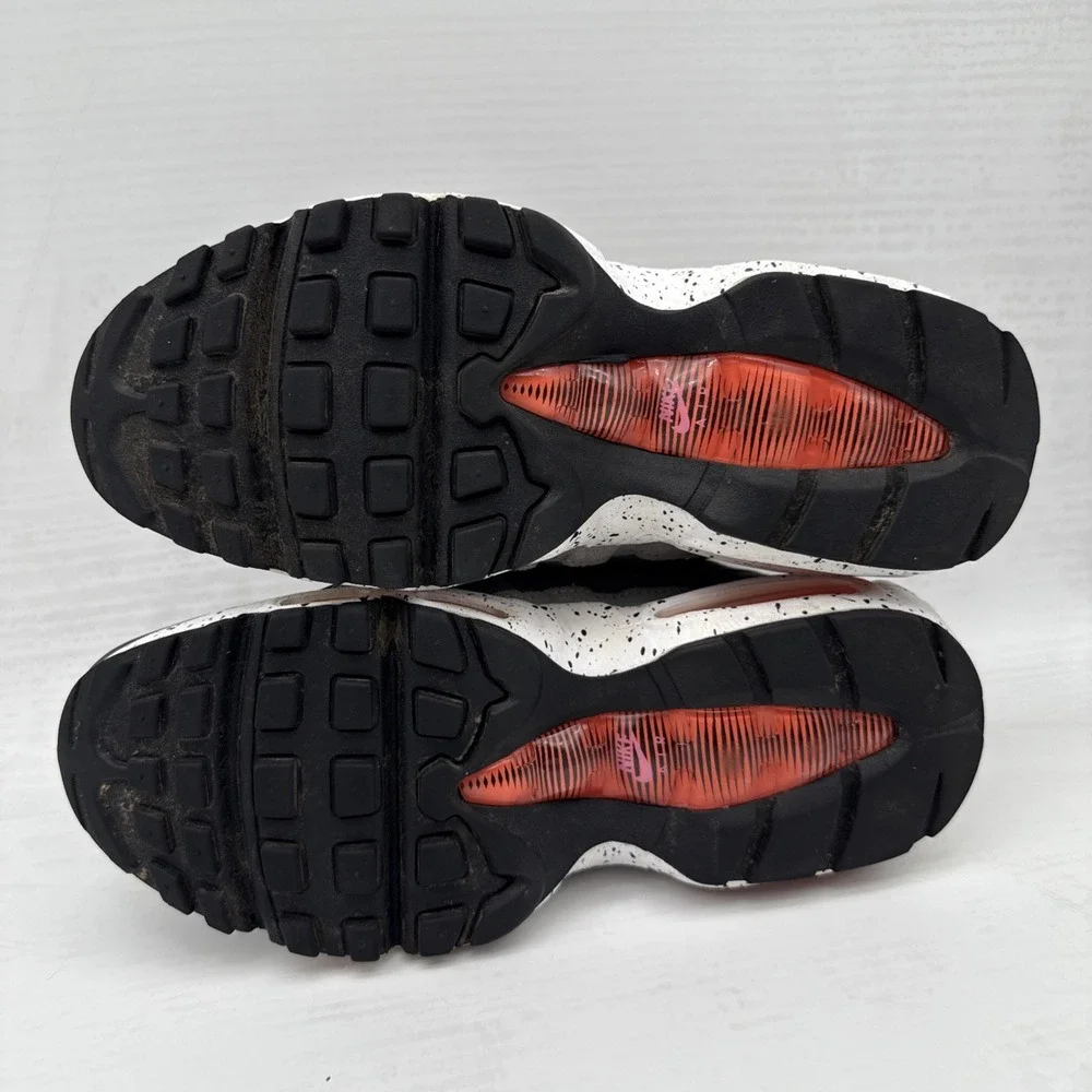 Nike Air Max 95 Recraft Black Athletic Shoes Sneakers CJ3906-008 Youth SZ 5 Y